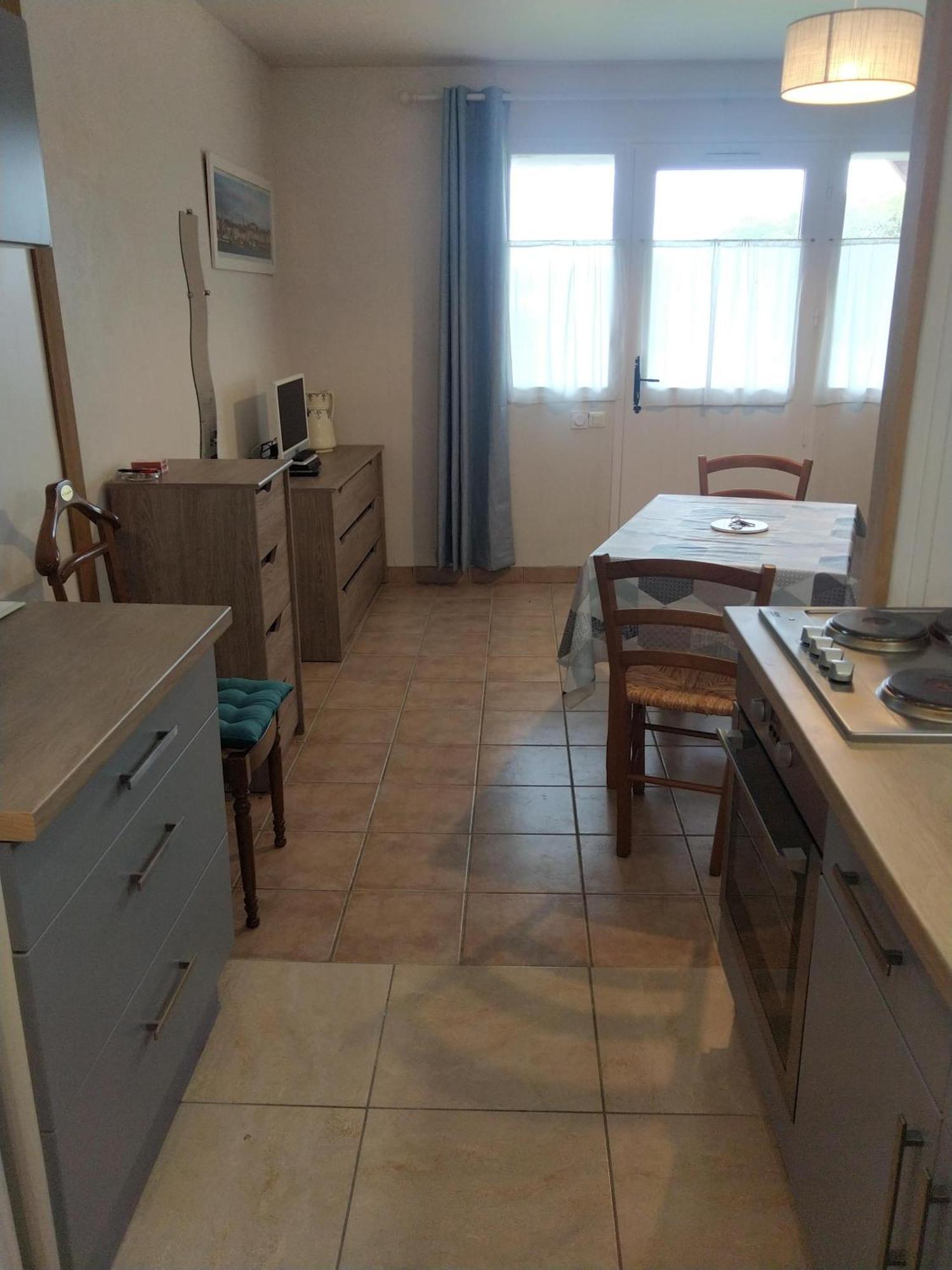 Domaine De Lesvaniel Landudec Room photo